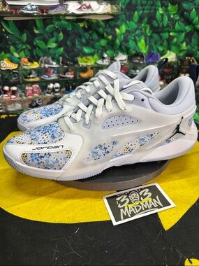 Jordan Heir Mother’s Day. Women’s Size 13